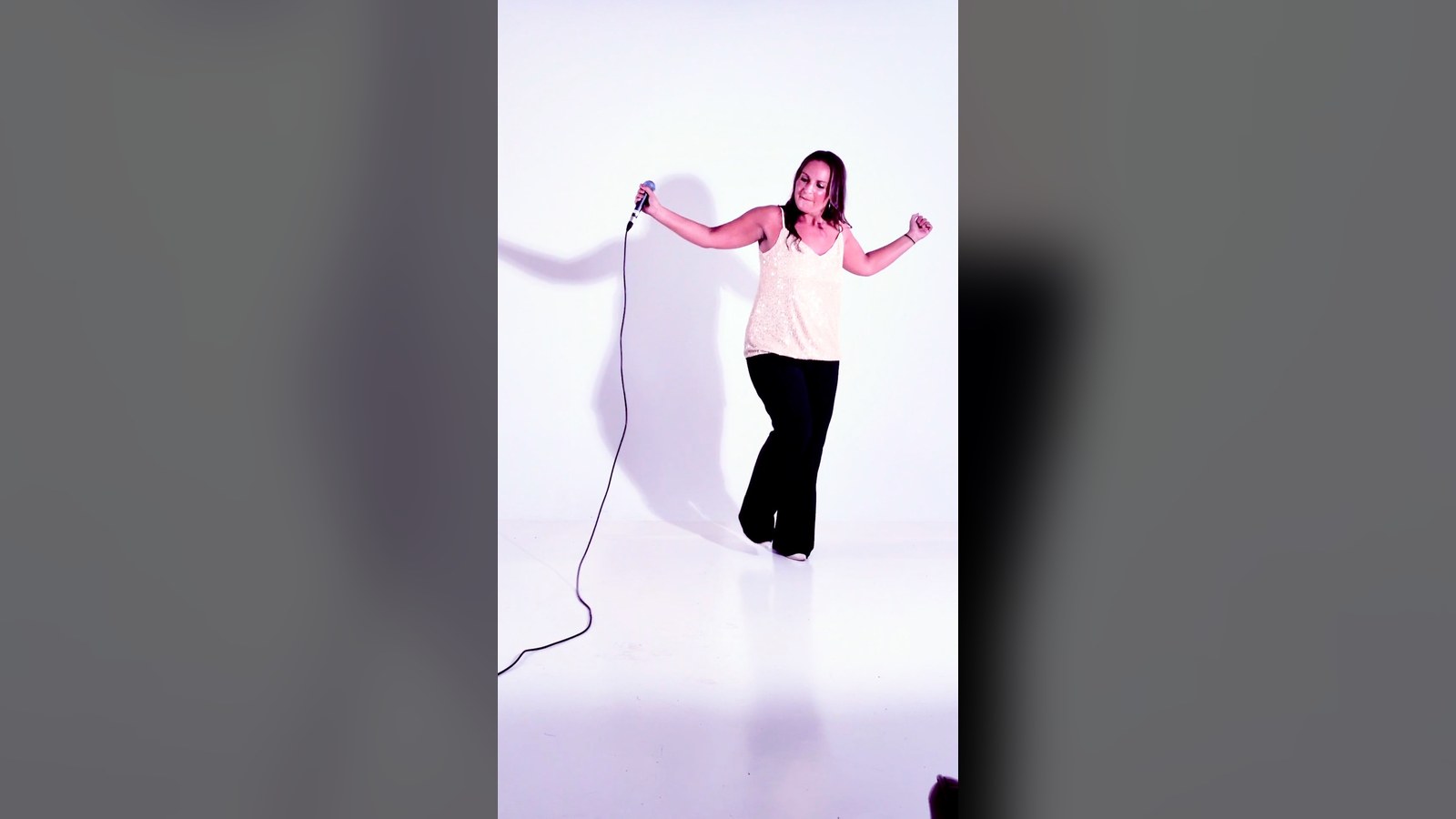 Suzy Richards performing — Live set · 16 August 2026 · Clip 15